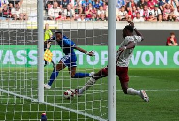 Augsburg vs Schalke 04 (22:30 – 30/08)